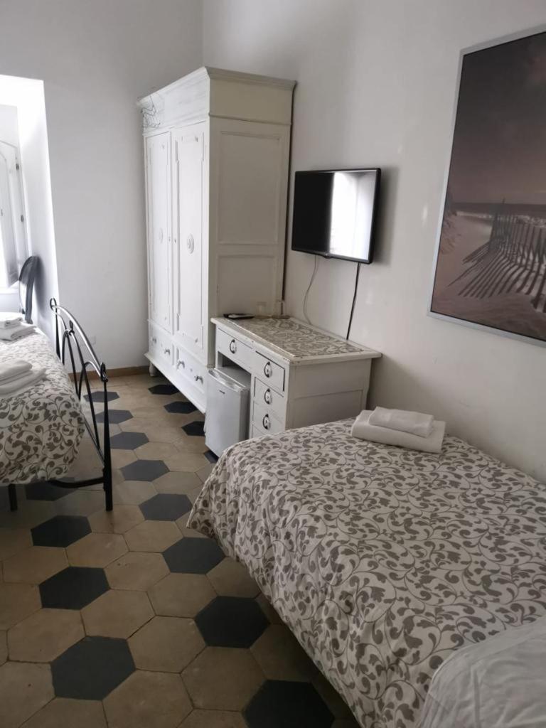 White Vatican Gasthof 2*